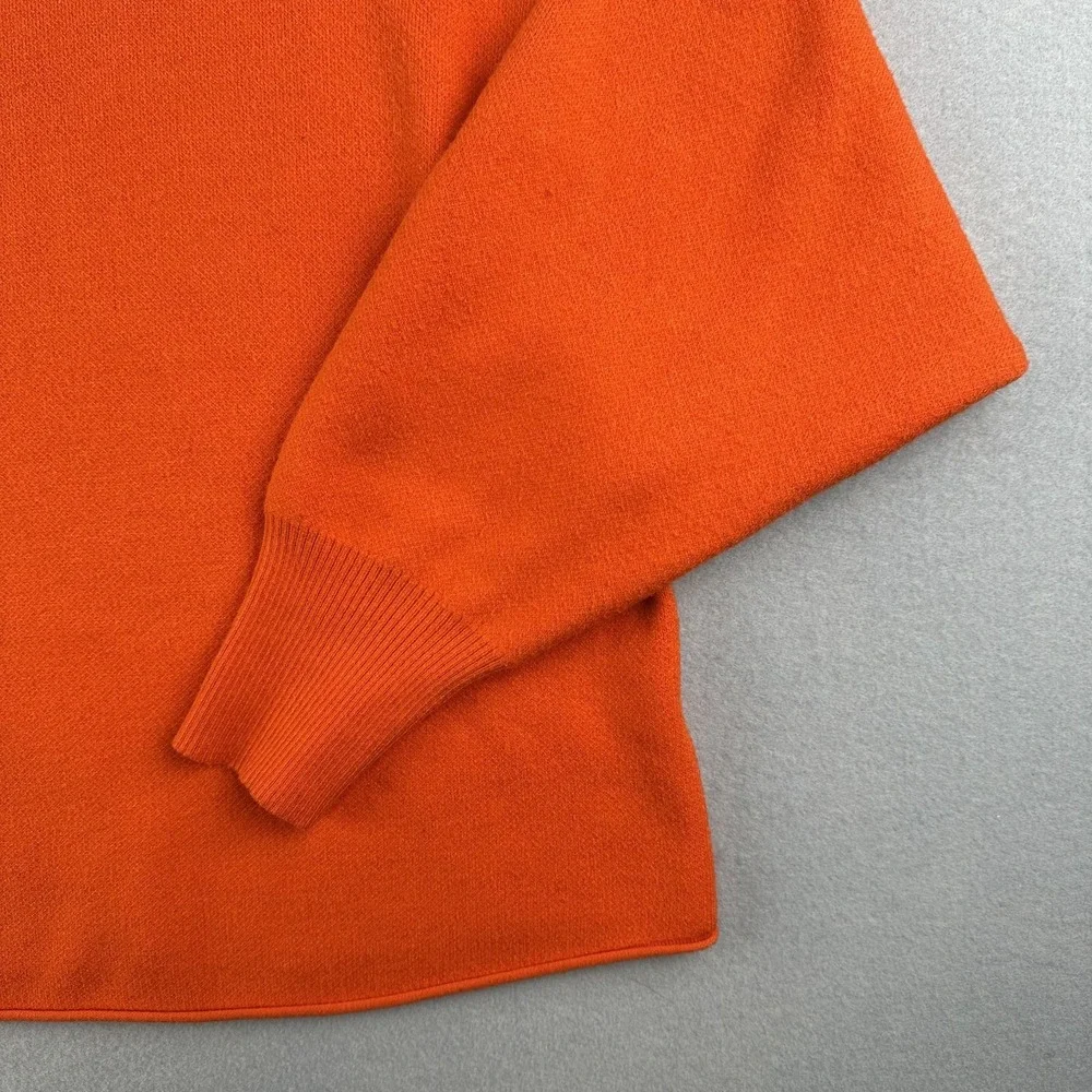 Lumiere‎ Women's Orange Crewneck Cropped Sweater Size Medium